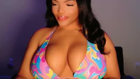 MayBabi online show from February 4, 11:46 am