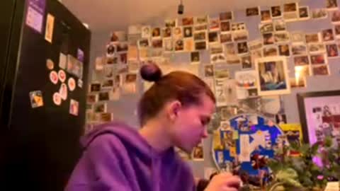 Rose online show from April 3, 6:50 pm