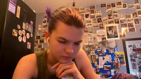 Rose online show from March 9, 5:32 am