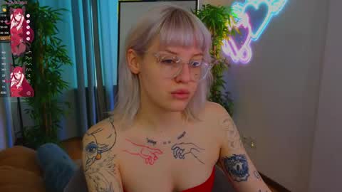 Roze online show from April 12, 7:33 am