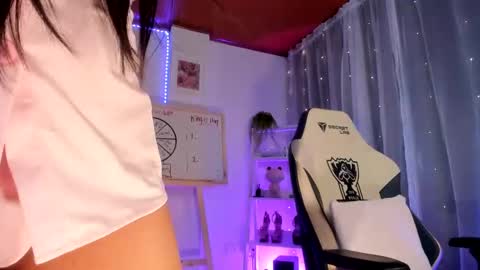 Me Of online show from November 2, 3:37 pm