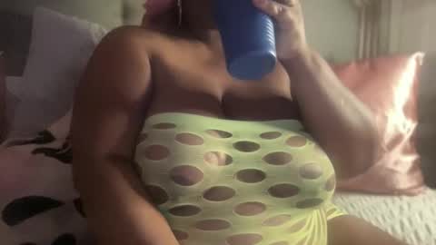 Southern Peach online show from November 19, 6:13 am