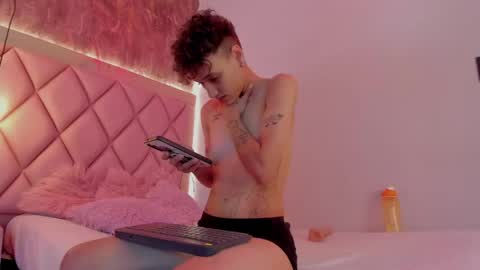 M E G A N online show from April 24, 8:11 pm