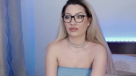 Megan Blazee  online show from February 15, 11:16 pm