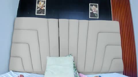 Megan online show from December 23, 3:32 am