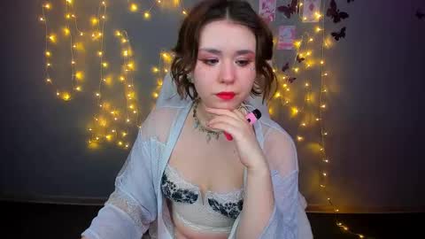 Megan Nelson online show from December 29, 10:34 am