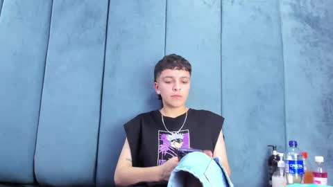 megan_thompsonn_ online show from March 18, 2:16 am