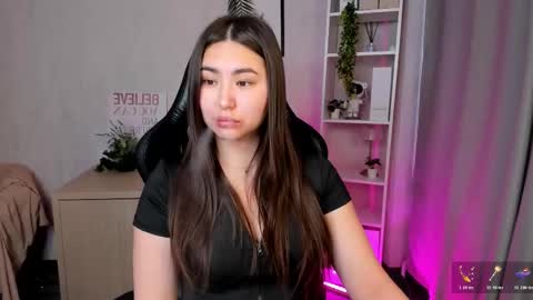 Megan online show from November 15, 9:32 am