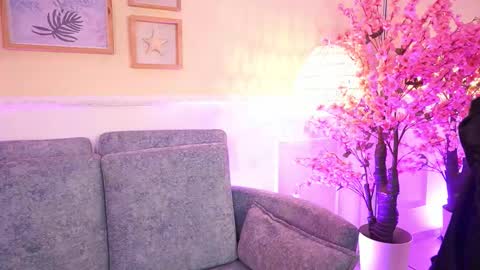 Megan Lowell online show from March 3, 7:20 pm