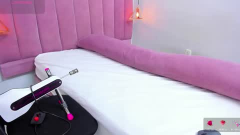 Megan  online show from November 3, 8:02 pm