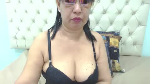 milfpleasure online show from February 24, 1:52 pm