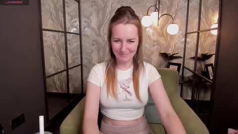 Meggy online show from November 16, 1:33 pm