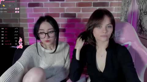  Katie  online show from November 12, 1:53 pm