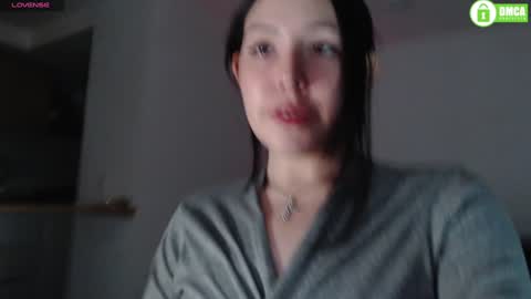Snapshot of meko_hzu chatting on January 28, 12:05 am WETWATERMELL online show from January 28, 12:05 am