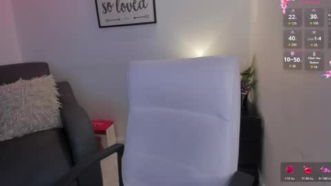 melan_owen online show from November 4, 10:53 am