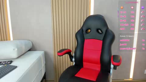 Melanie Bonelli online show from October 10, 8:03 pm