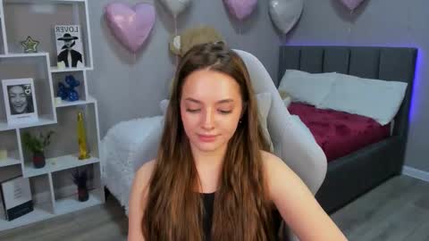 MelanieAlves online show from February 24, 6:39 pm