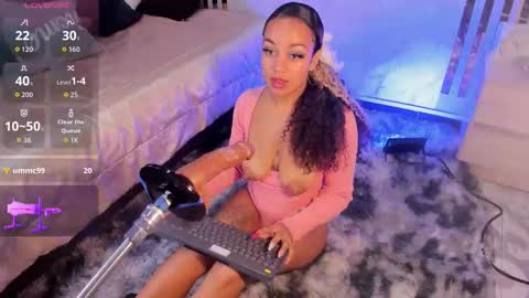 Snapshot of melaniegh_ chatting on October 2, 11:59 am Melanie online show from October 2, 11:59 am