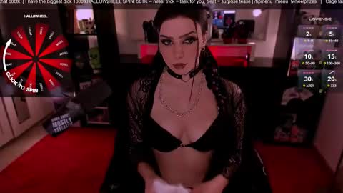 Melanie  online show from October 31, 7:18 pm