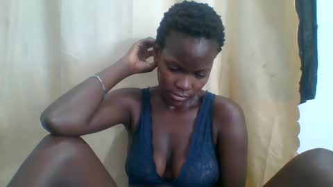 melaninpetite online show from December 19, 12:34 am