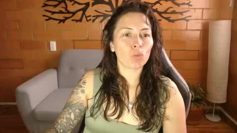Snapshot of melanny_69 chatting on December 24, 12:00 pm Melanny online show from December 24, 12:00 pm