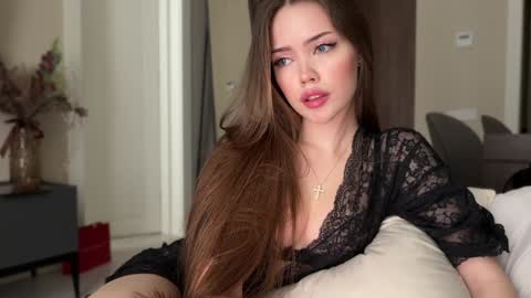 Adel online show from December 11, 9:41 am