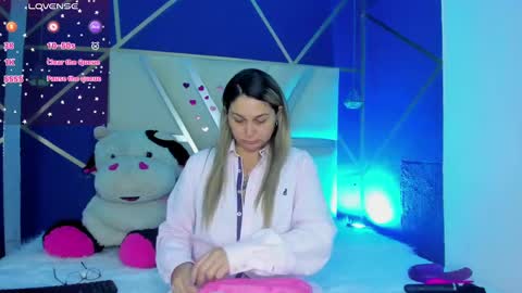 Snapshot of melanyvega_ chatting on March 3, 12:31 pm Melany online show from March 3, 12:31 pm