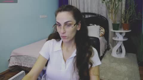 Snapshot of melinasmit chatting on October 20, 8:17 am Melina online show from October 20, 8:17 am