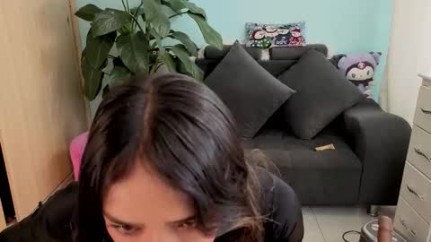 Melissa online show from December 22, 1:14 pm