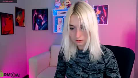 Melisa online show from November 26, 8:10 pm