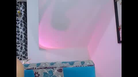 Snapshot of meliss1 chatting on February 4, 3:47 pm melissa online show from February 4, 3:47 pm