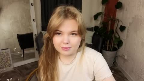 Sophia online show from April 9, 6:19 am