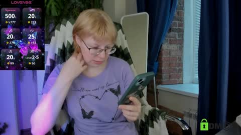 Melissa online show from April 11, 3:59 pm