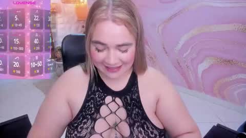 MELISSA online show from November 14, 2:33 am