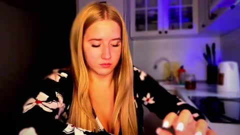 melissalii online show from September 20, 7:23 pm