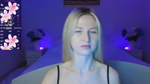 Mellina online show from December 14, 8:14 pm