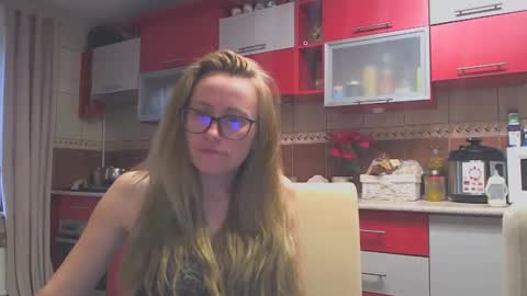 Snapshot of melly_rosey chatting on January 10, 8:40 am Melly online show from January 10, 8:40 am