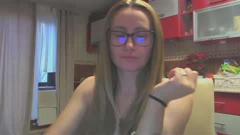 Snapshot of melly_rosey chatting on January 16, 7:49 am Melly online show from January 16, 7:49 am