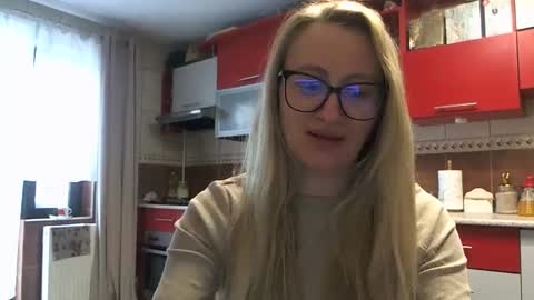 Melly online show from February 23, 8:14 am