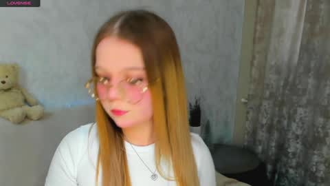 Snapshot of melmooon chatting on January 27, 11:11 am MelMooon online show from January 27, 11:11 am