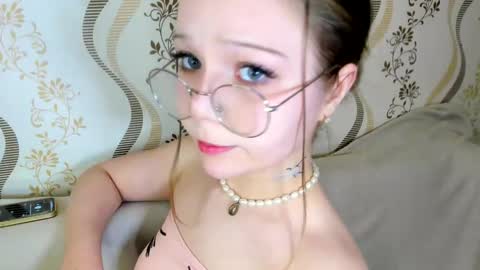 Snapshot of melmooon chatting on September 26, 7:22 pm MelMooon online show from September 26, 7:22 pm