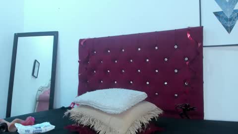 Melody online show from February 16, 7:47 pm