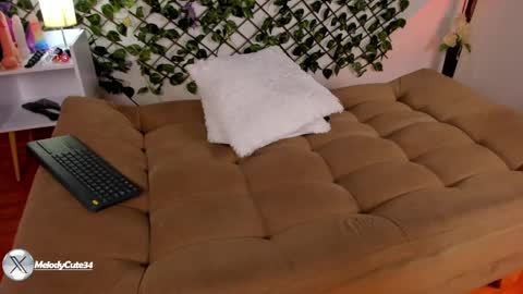 melody_cute10 online show from February 27, 2:43 pm