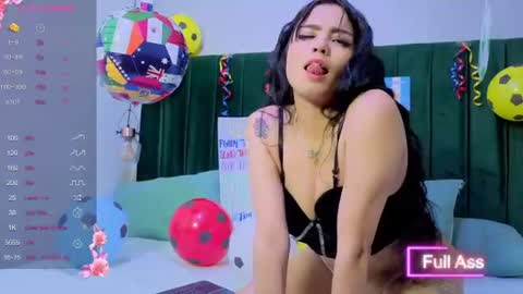 melody_kener online show from June 13, 7:17 am