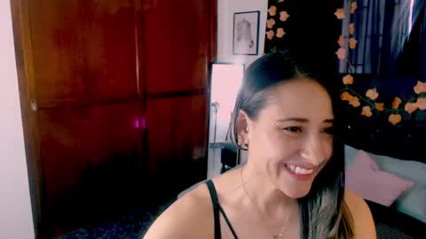 Snapshot of melody_sofia1 chatting on September 16, 9:01 pm Melody online show from September 16, 9:01 pm