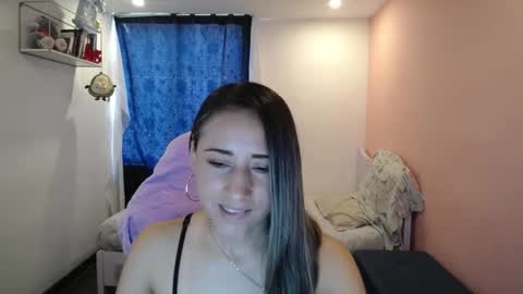 Snapshot of melody_sofia1 chatting on February 5, 4:15 pm Melody online show from February 5, 4:15 pm