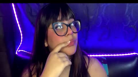 melodydreams1520 online show from November 4, 3:33 am