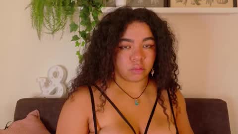  Memphis Williams  online show from February 3, 6:22 am