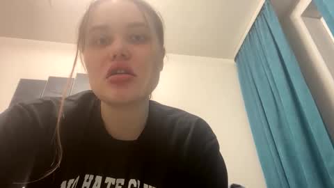 Jey online show from November 17, 1:01 pm