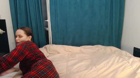 Jey online show from December 7, 1:18 pm